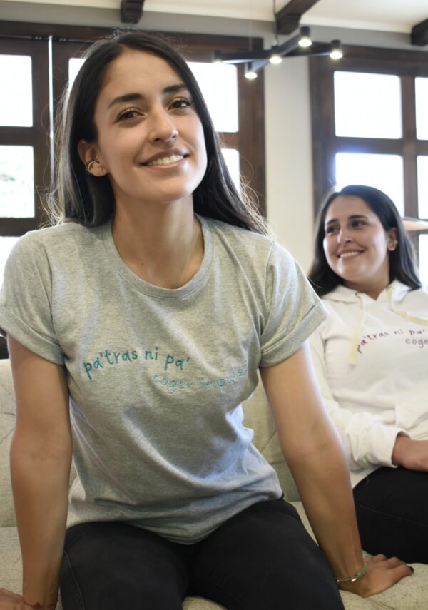 REF. Pa'Lante | Mujer | Camiseta básica