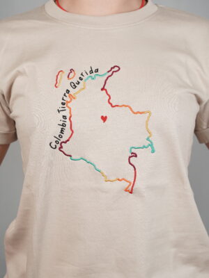 Alternative view of REF. Mi Tierra | Mujer | Camiseta básica