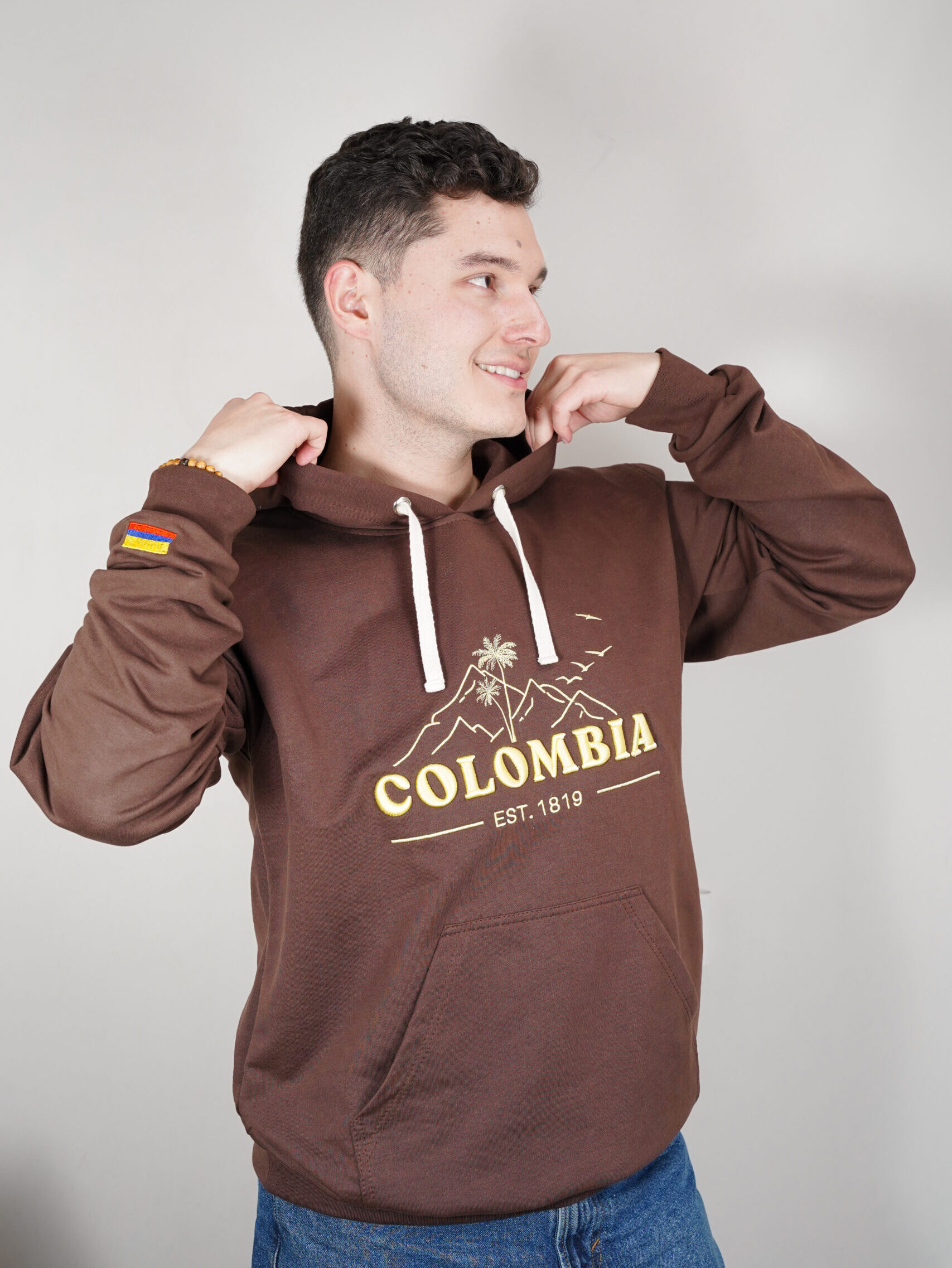 REF. 1819 | Buzo capota
